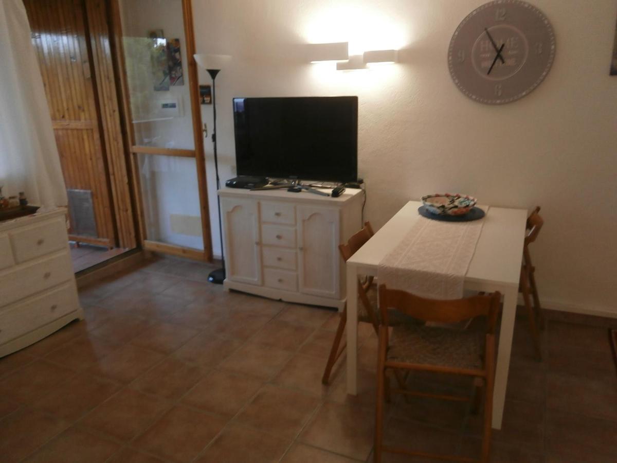Lucianasit Apartment Cugnana Verde Bagian luar foto
